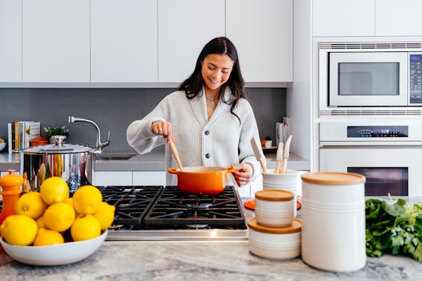 Smart kitchen feature images